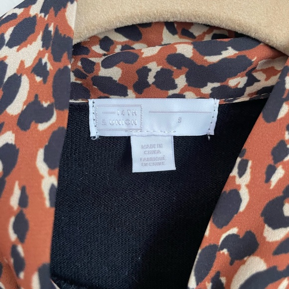 14th & Union Black Leopard Print Pussybow Tie Crew Neck Pullover Sweater - Picture 3 of 4